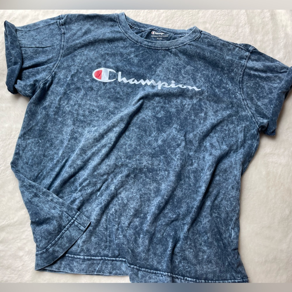 Champion tee shirt